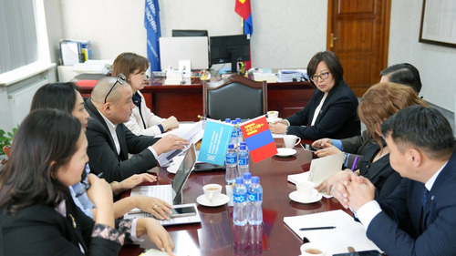 ЗАМ ТЭЭВРИЙН ОСЛООР ЖИЛ БҮР 50-70 ХҮҮХЭД АМЬ НАСАА АЛДАЖ БАЙНА